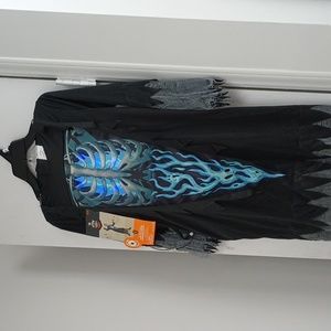NWT KIDS MOTION ACTIVATED LIGHT AND SOUND SUMMONED SPIRIT COSTUME